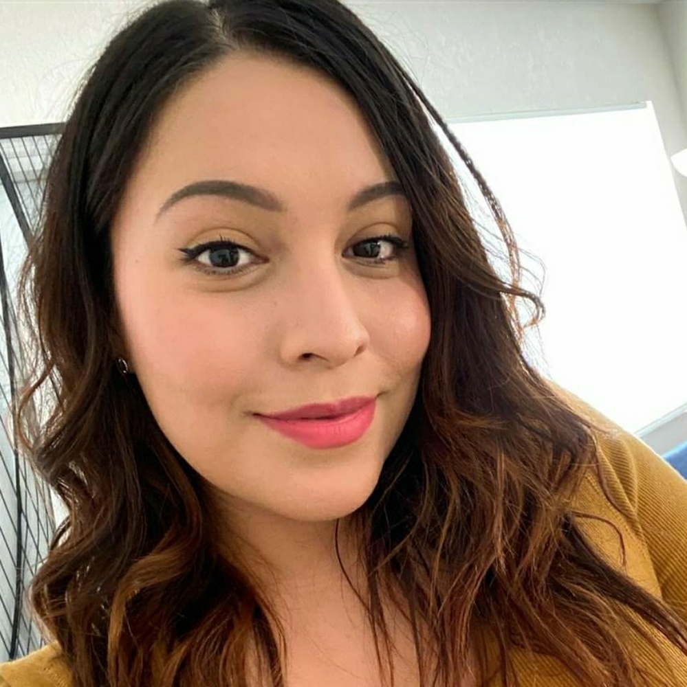 Meet your Posher, Maria